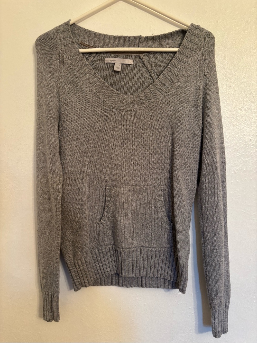 Old Navy Women's Gray rounded Neck Pullover Sweater